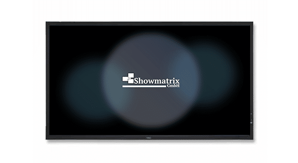 Ein Anzeigebildschirm mit dunklem Hintergrund und dem Text „Showmatrix GmbH“ in der Mitte.