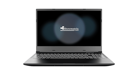 Ein schwarzer Laptop, auf dessen Bildschirm ein Logo mit dem Text „Showmatrix GmbH“ angezeigt wird. Der Hintergrund ist dunkel mit verschwommenen hellen Kreisen. Der Laptop ist geöffnet und von vorne zu sehen.